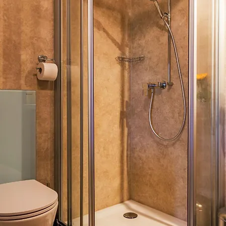 Mirabeau 6 By Interhome Chalé